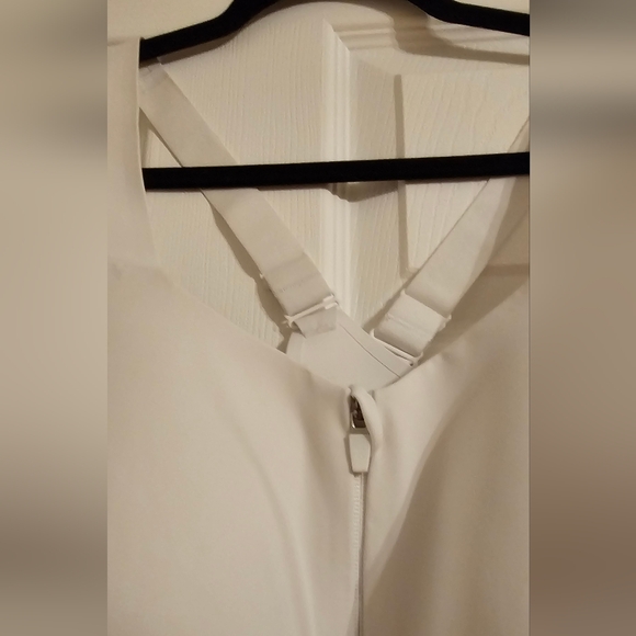 Catalyst Front Zip Sports Bra, comfortable white zip up althetic bra 8+ - Picture 4 of 9